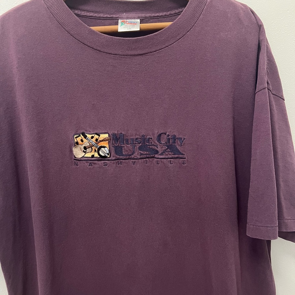 Music City Nashville Purple Embroidered Graphic XXL T-Shirt